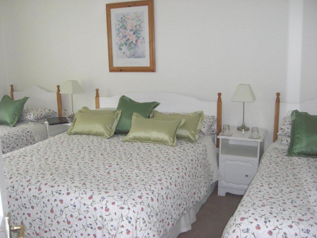 Lorcan Lodge Bed And Breakfast Santry Δωμάτιο φωτογραφία